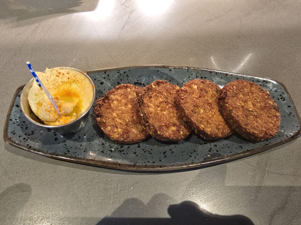 falafel con hummus Pita Greek